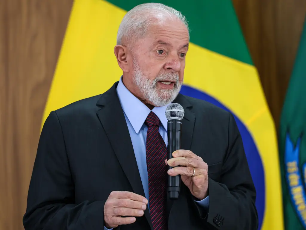 TSE Multa Coligação de Lula em R$ 250 Mil por Impulsionamento Contra Bolsonaro